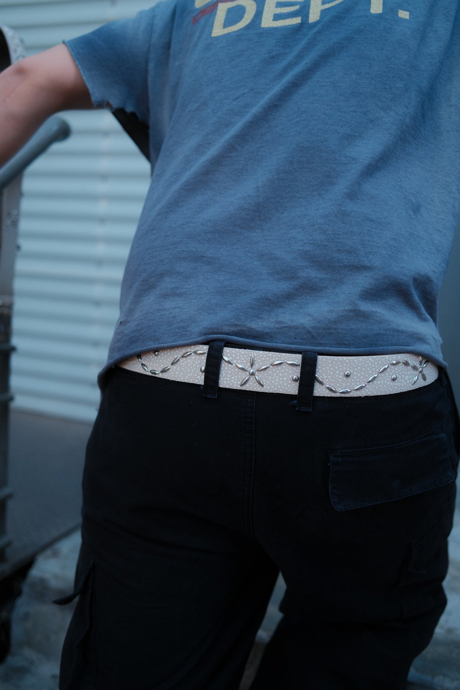 STUDDED STINGRAY BELT